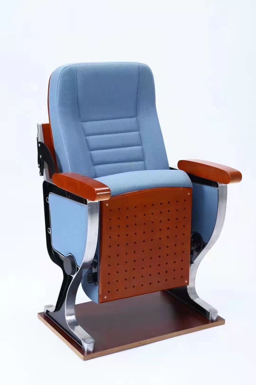 How to adjust the cinema seats1